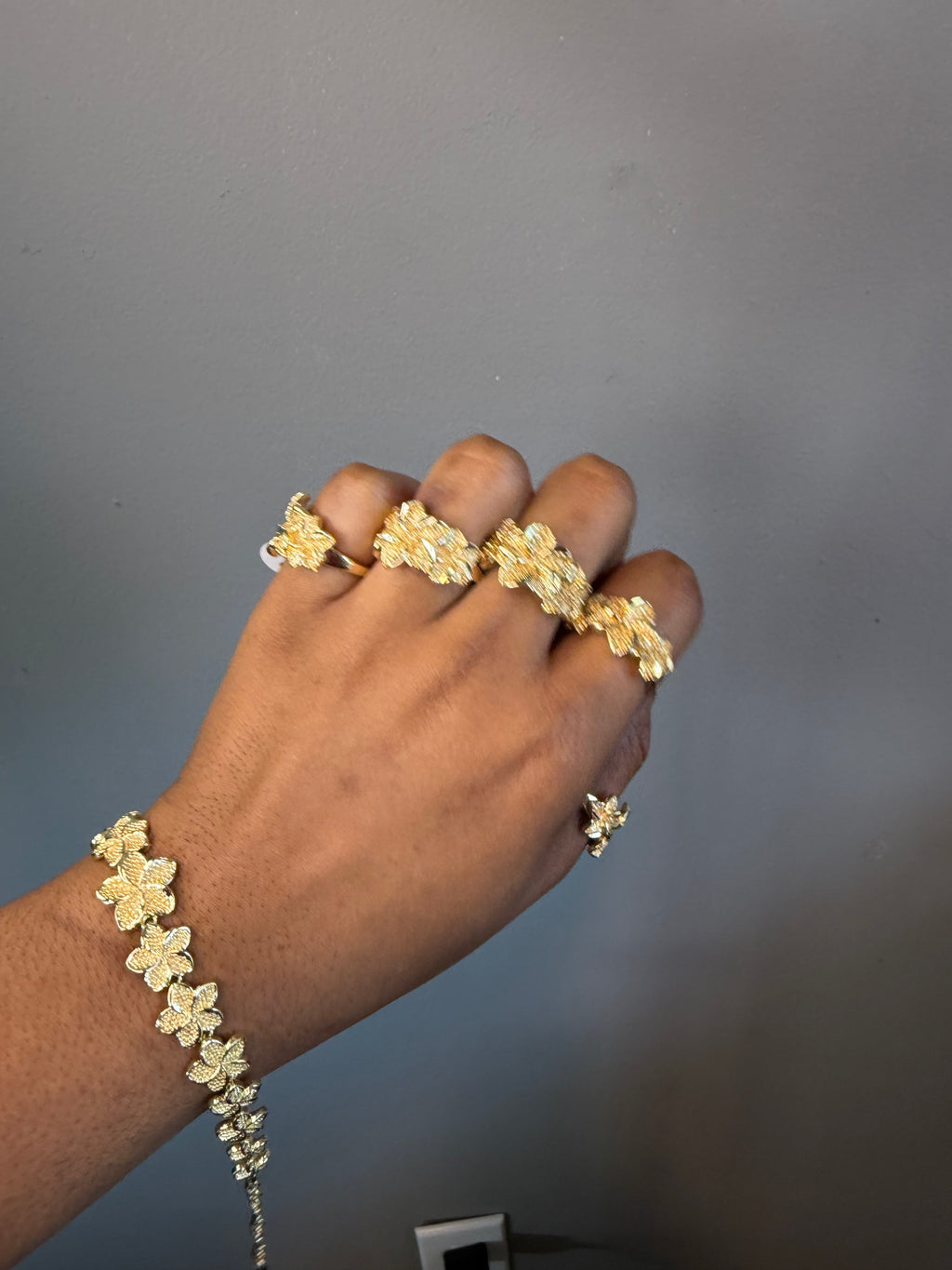 Hibiscus Trois Ring