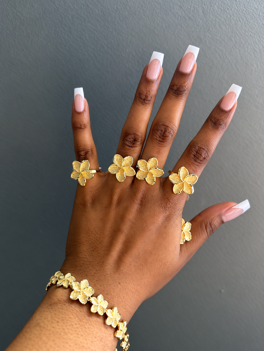 Grand Hibiscus Ring